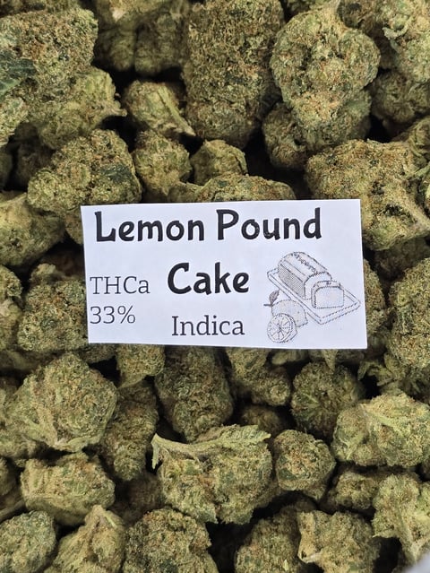 Lemon Pound Cake cannabis buds labeled with product name, THCa 33% content, and Indica strain type